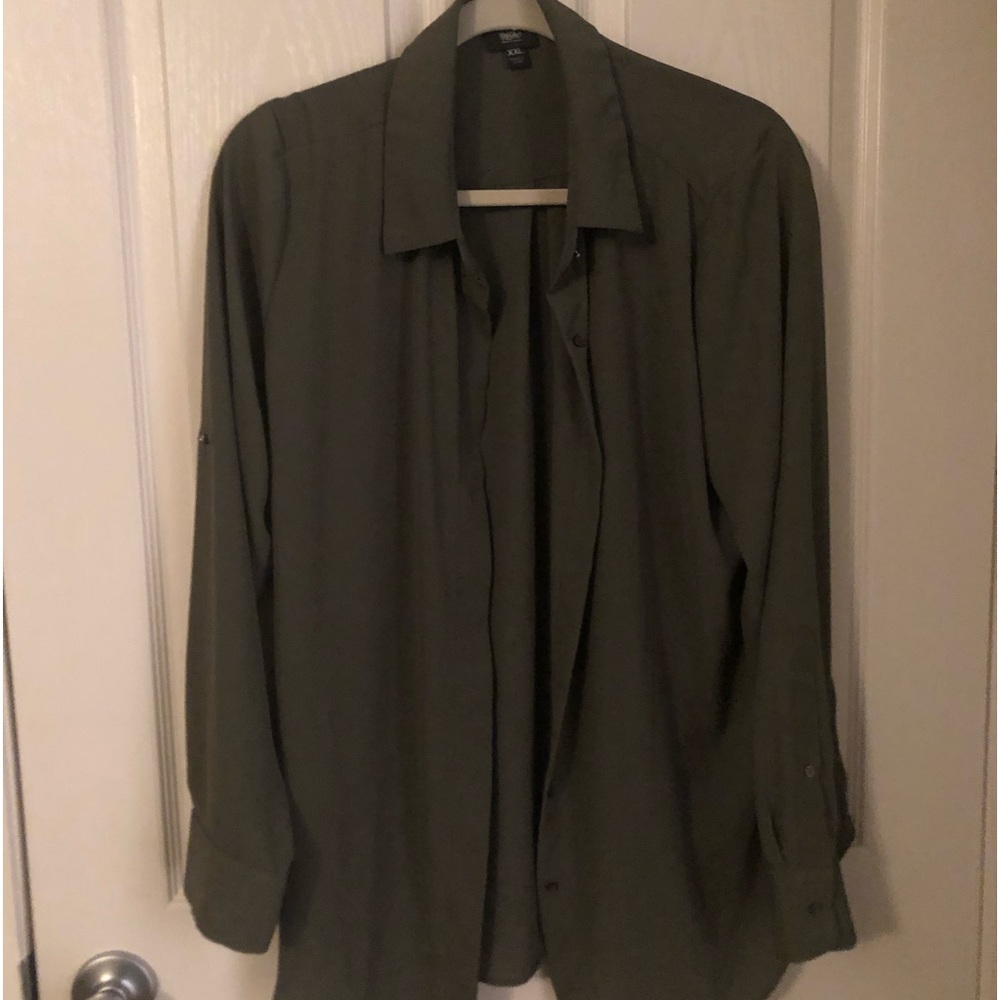 Beautiful moss green blouse NWOT